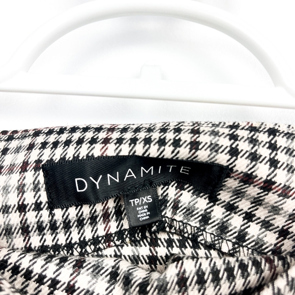 Dynamite Houndstooth Plaid Mini Skirt White Black & Brown Tones - Picture 7 of 9